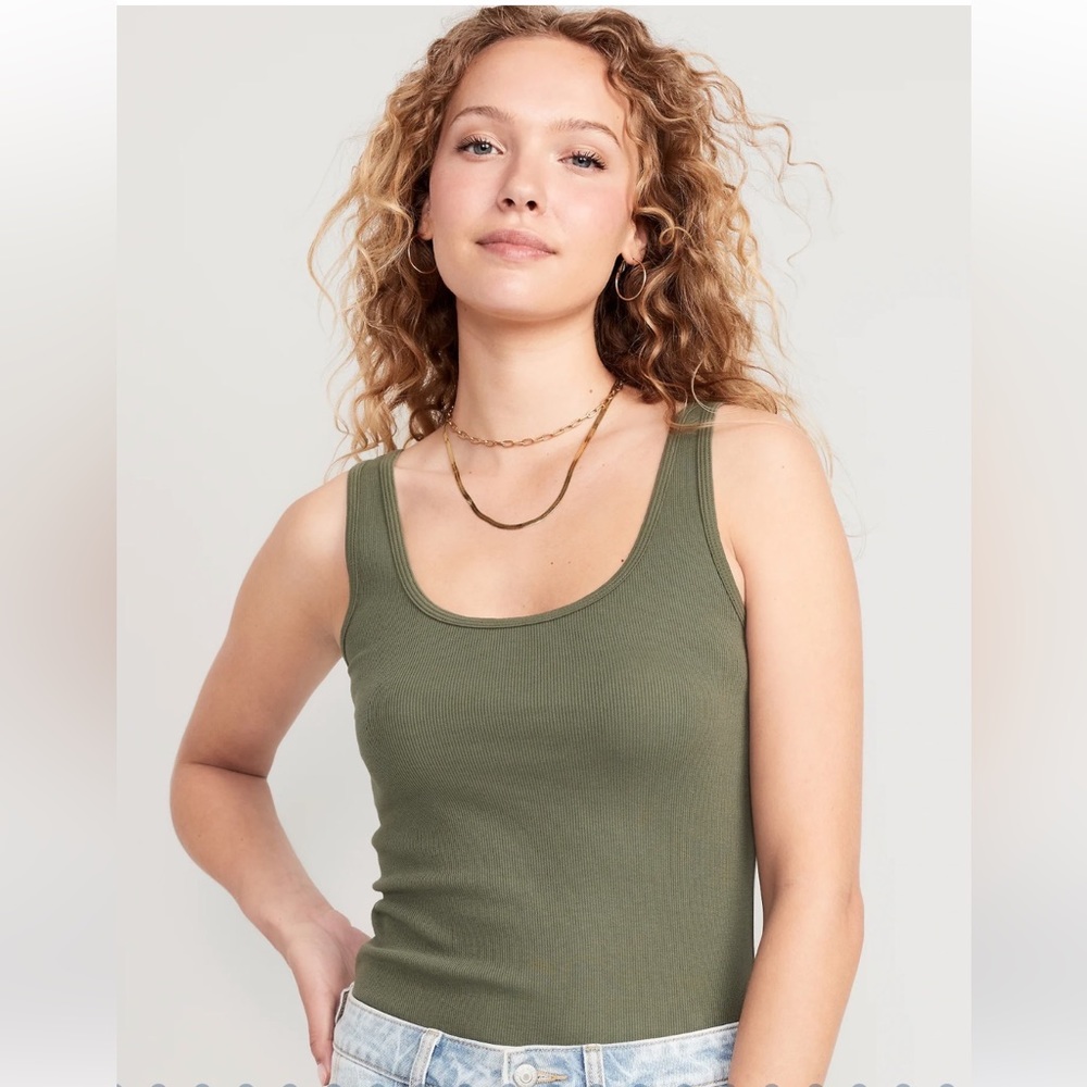 Kohl’s SO Juniors Olive Green Cropped Scoop Neck Tank Top